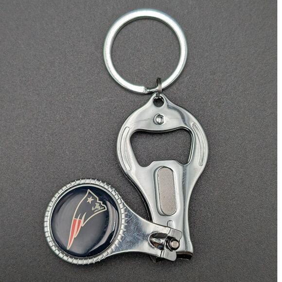 New England Patriots Keychain Nail Clipper Bottle Opener NFL Football Gift - Picture 1 of 4